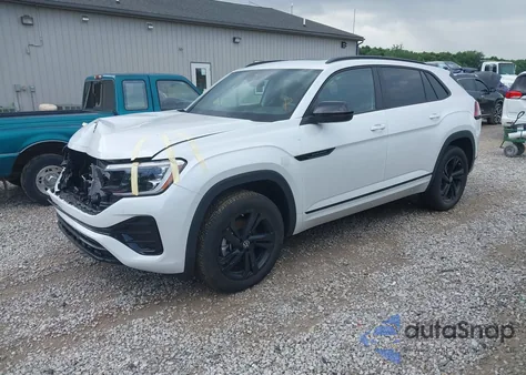 2025 Volkswagen Atlas Cross Sport 2.0T Sel R-Line Black z USA, uszkodzony, nr VIN 1V2AE2CA0SC220292